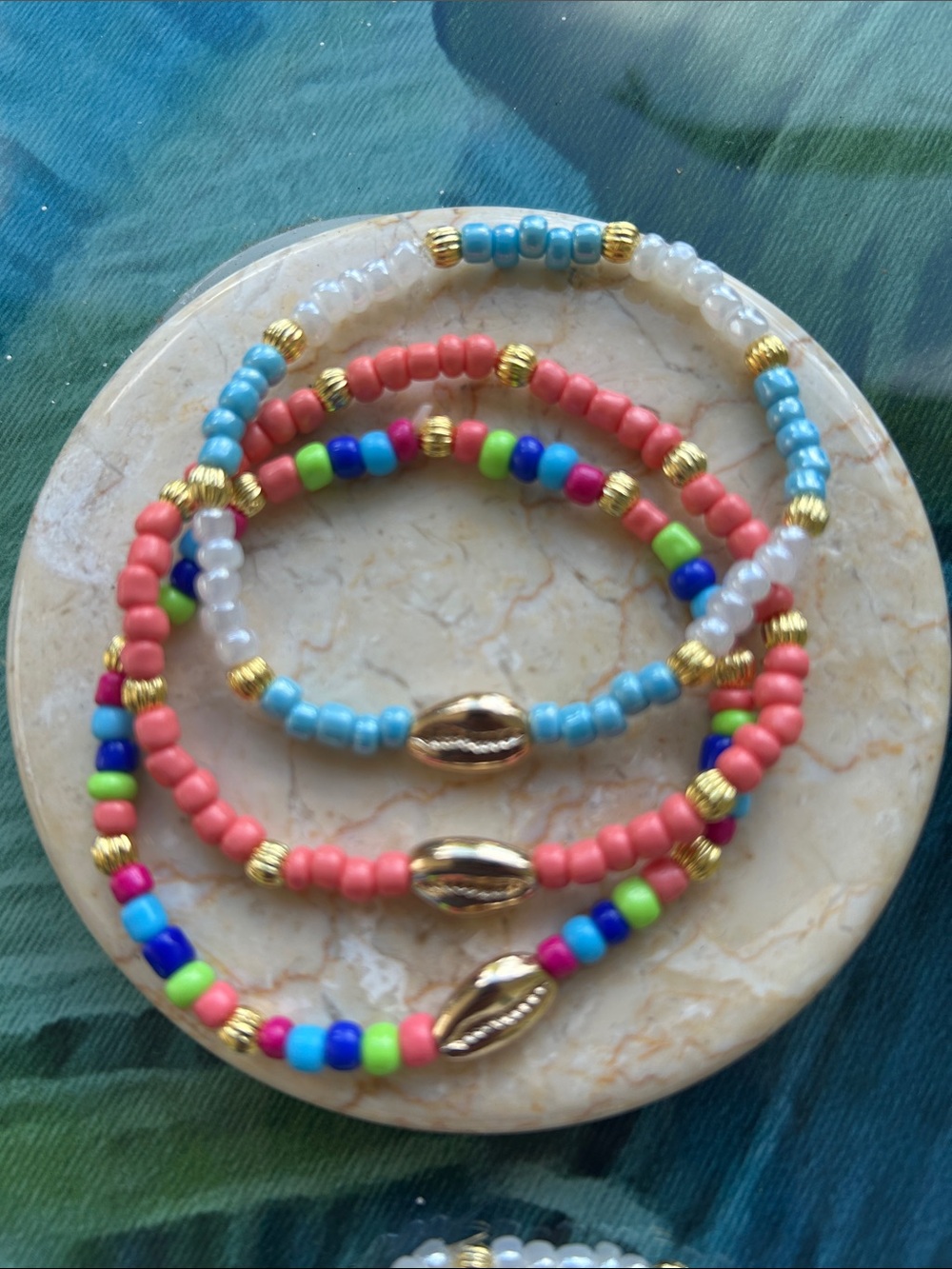 Gold Cowrie Stretch Bracelet with Blue and White Beads